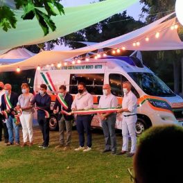 Momenti di festa per la Croce Verde di Castelnovo Monti e Vetto: inaugurati quattro nuovi mezzi