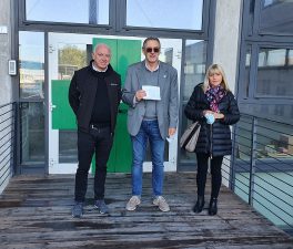 Dal centro sociale “Coviolo in festa” una donazione alla Croce Verde per nuove divise