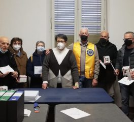Il Lions di Scandiano dona 4.000 euro alla Caritas