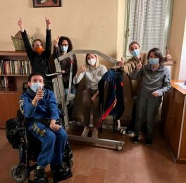 La Pizzi Srl dona un sollevatore elettrico alla Fondazione Durante e Dopo di noi