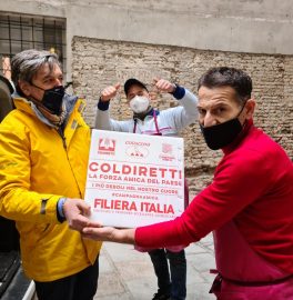 Prodotti alimentari di qualità per le famiglie in difficoltà