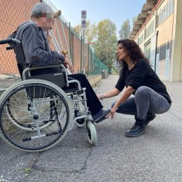 La Nuova Luce trova la sedia pieghevole per un disabile in un giorno grazie ai social