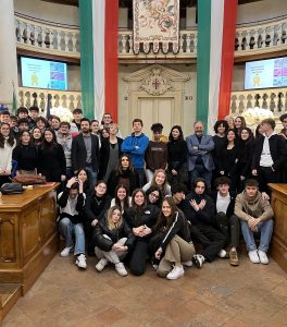 Ambiente e comunicazione, gli studenti del Bus Pascal hanno progettato campagne social per promuovere differenziazione e riuso dei rifiuti