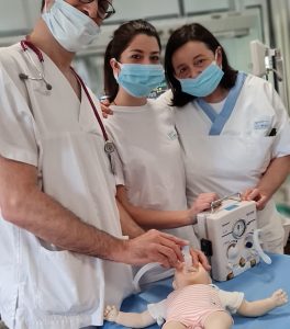 Nuovi ventilatori e miscelatori aria-ossigeno per la Terapia Intensiva Neonatale grazie a Progetto Pulcino e Curare Onlus