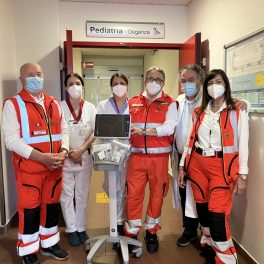 Croce Verde Reggio Emilia dona un nuovo monitor multiparametrico portatile alla Pediatria reggiana