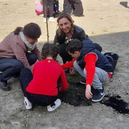 I bambini di Gualtieri hanno piantato gli alberi del futuro parco pubblico cittadino