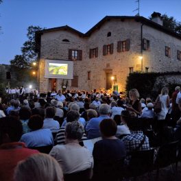 A Gatta le canzoni di Bertoli e il monologo di Vito per la Croce Verde Villa Minozzo e il Grade