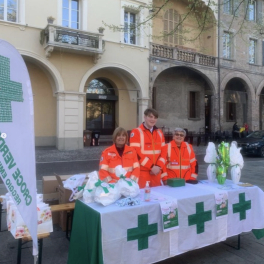 Le uova di Pasqua Croce Verde portano la primavera nelle piazze di Reggio Emilia e Albinea