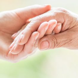 Casalgrande, avviso Pubblico per Enti Terzo Settore per il sostegno a persone anziane