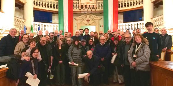 Reggio Emilia celebra il volontariato con una serata speciale dedicata a 45 associazioni del territorio
