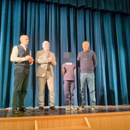 Cento presenze a Caasalgrande per lo spettacolo benefico a favore di Aut Aut