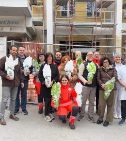 Un uovo, un grazie a Castelnovo Monti. Croce Verde e le aziende al fianco degli operatori sanitari e all’ospedale Sant’Anna